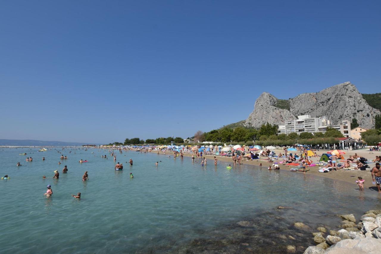 Apartment Vicko Omiš Eksteriør bilde