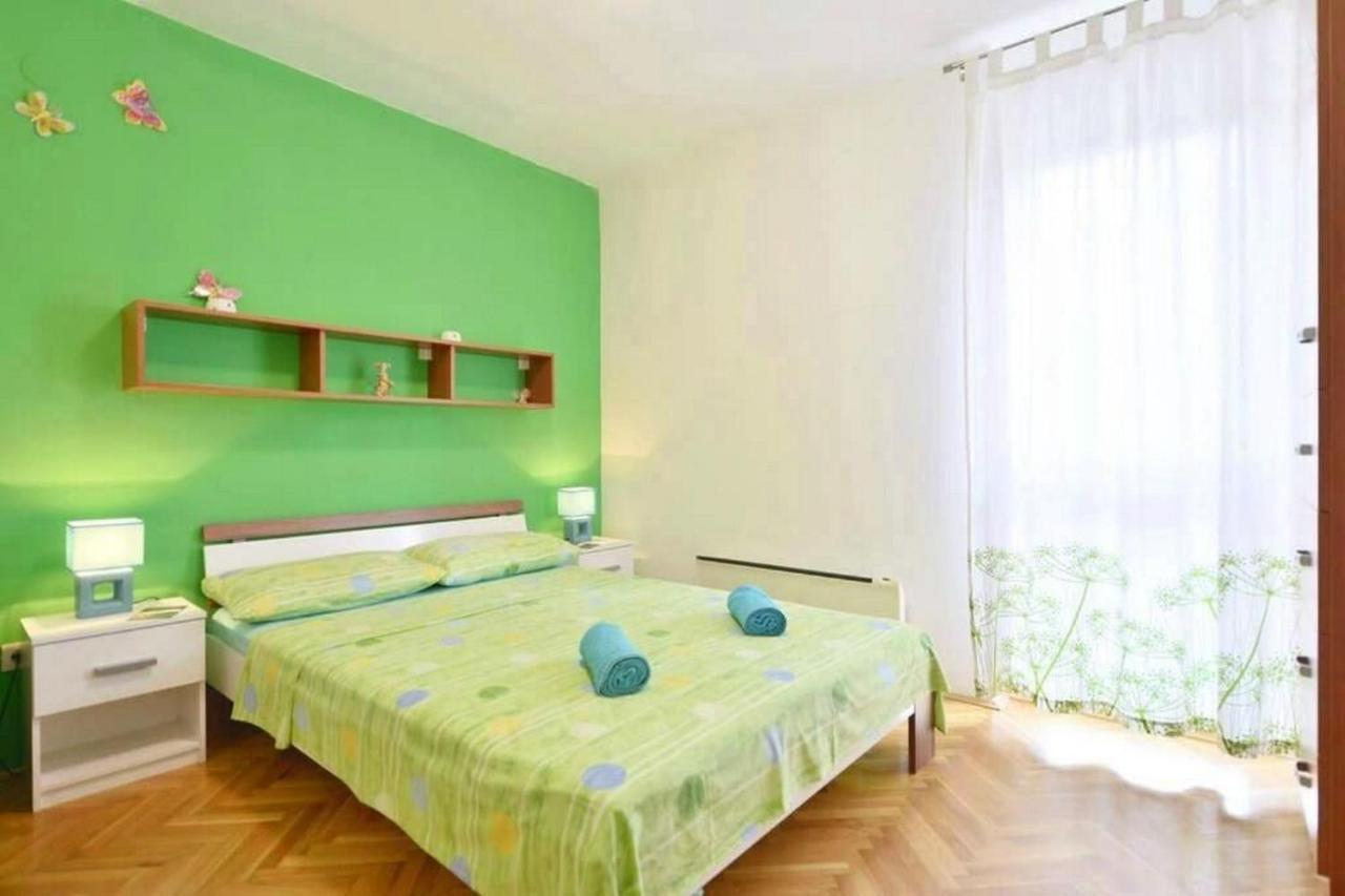 Apartment Vicko Omiš Eksteriør bilde