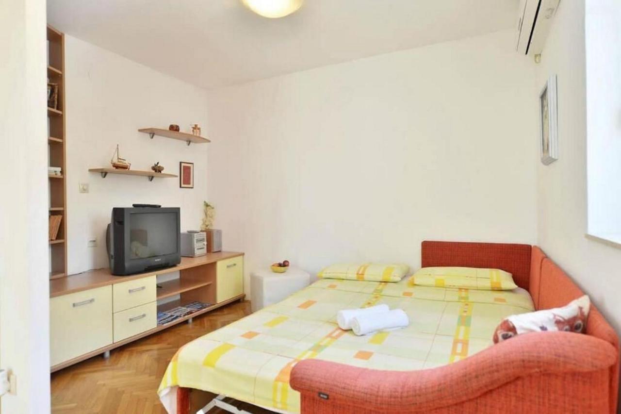 Apartment Vicko Omiš Eksteriør bilde