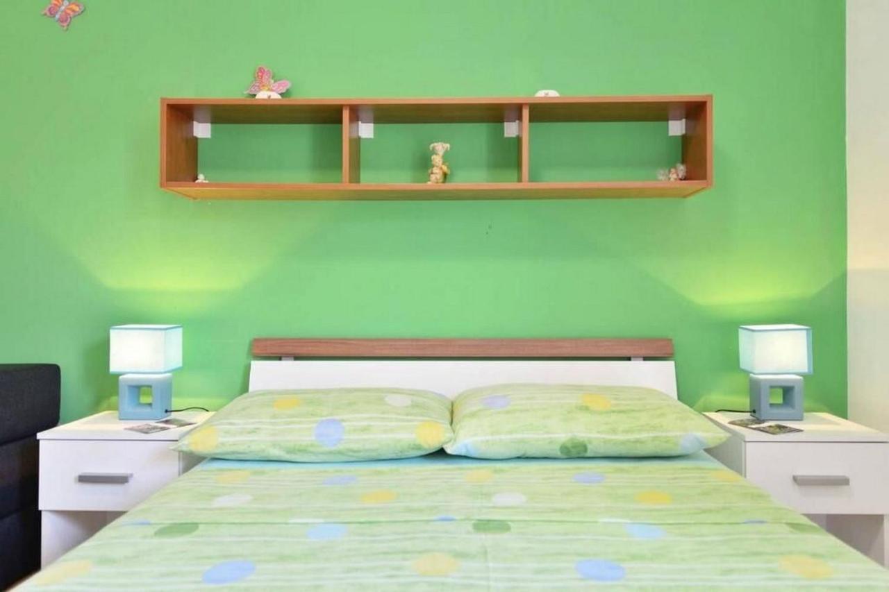 Apartment Vicko Omiš Eksteriør bilde